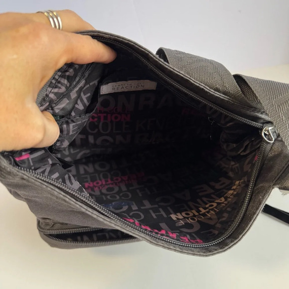 Kenneth Cole Reaction metallic silver crossbody - Picture 4 of 10